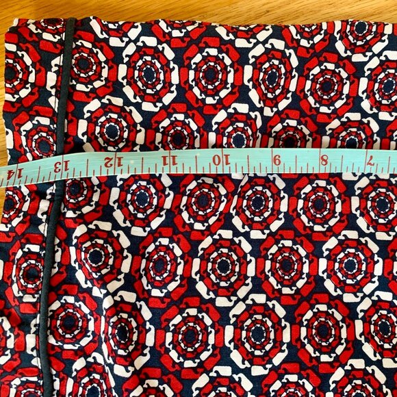 4/$15 Vineyard Vines lounge shorts, size L - Picture 4 of 6